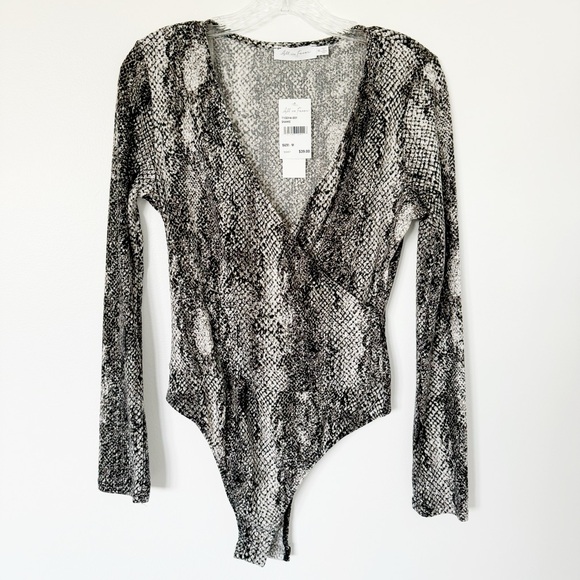 NWT All In Favor Snake Print Bodysuit Size Medium 6/8 - Picture 2 of 6